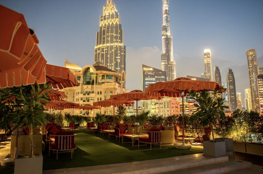 the-ledge-difc-rooftop-dubai-burj-khalifa-view-nightlife