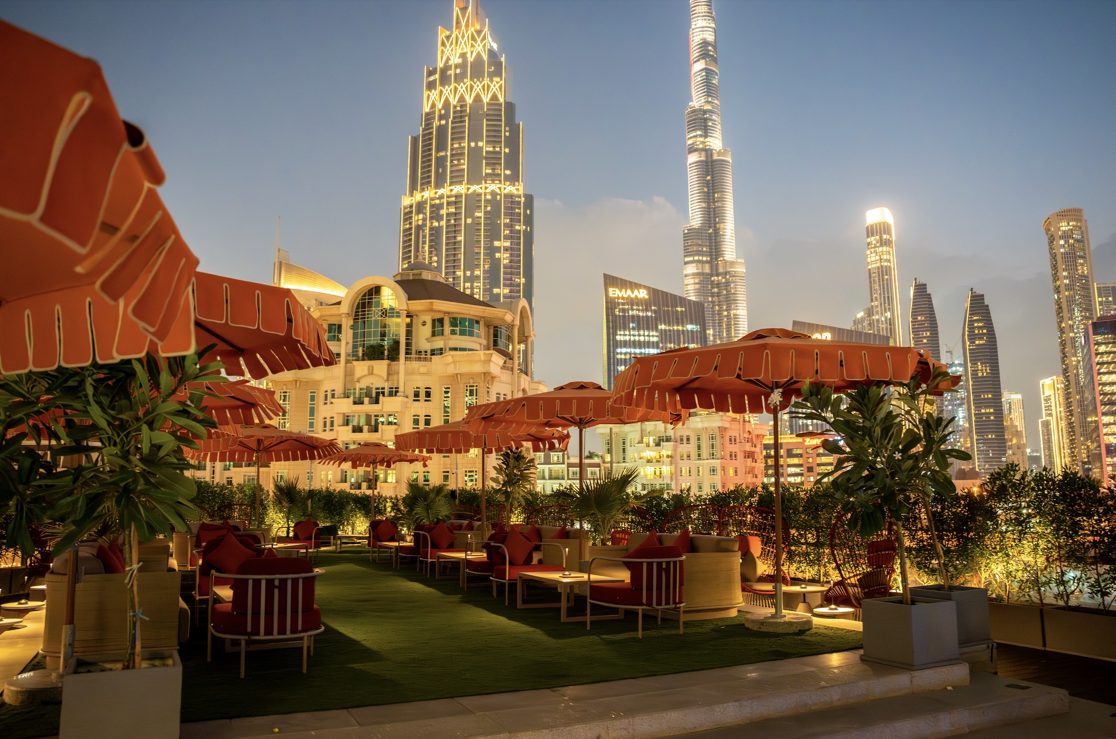 the-ledge-difc-rooftop-dubai-burj-khalifa-view-nightlife